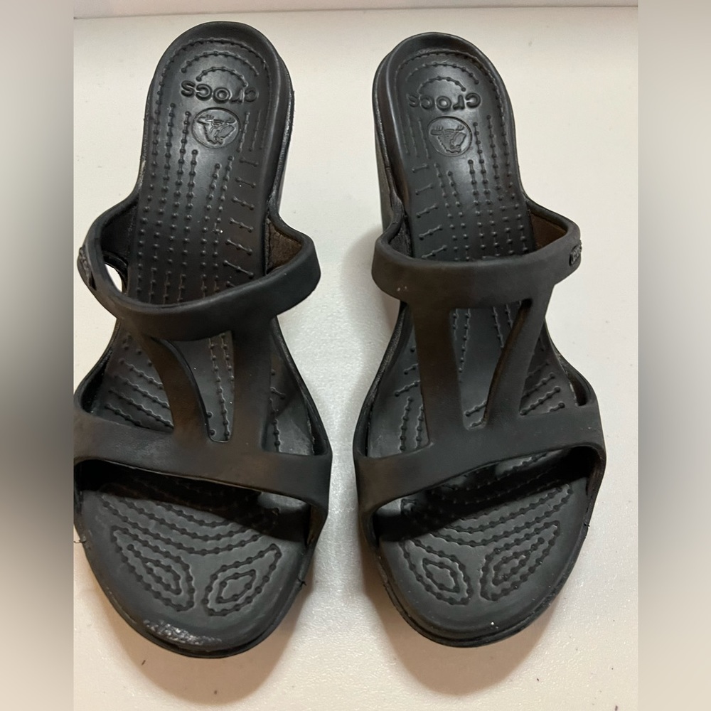 Heeled crocs